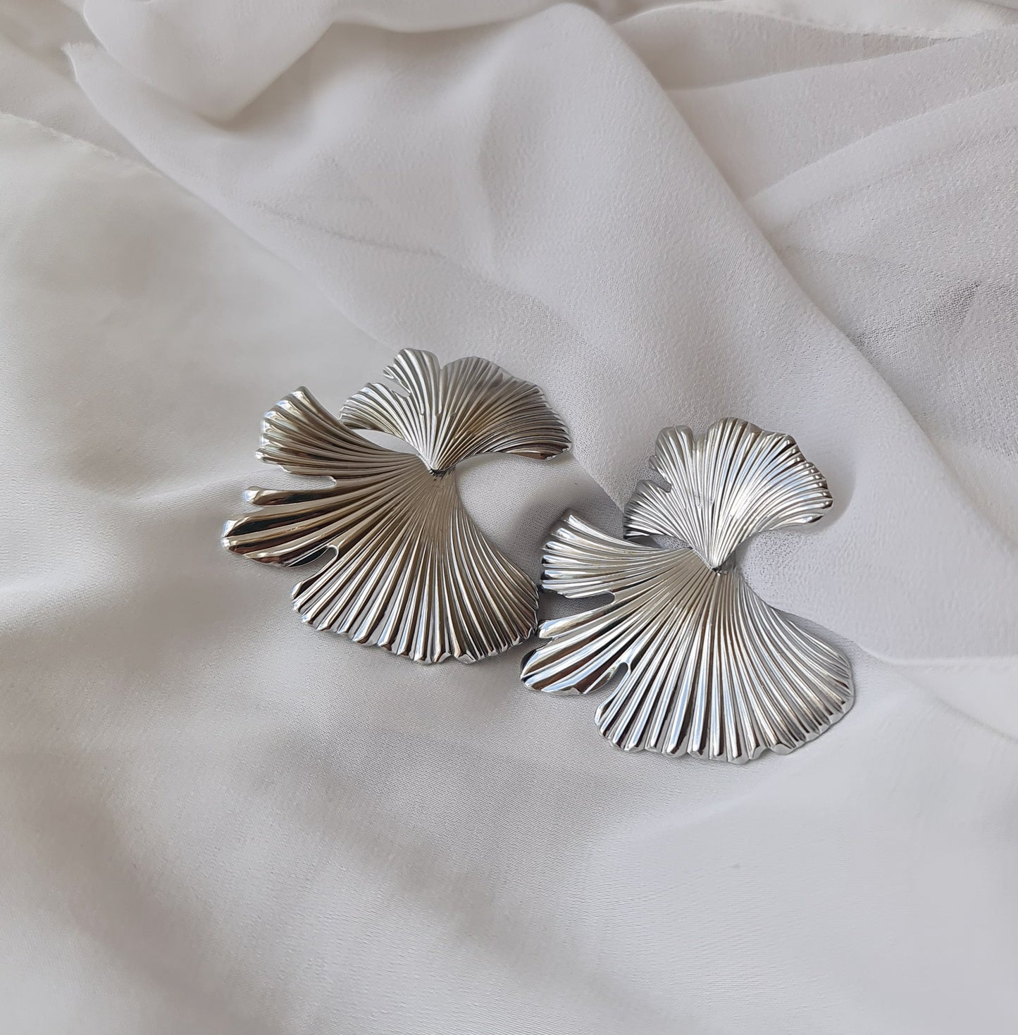 Silver Swans
