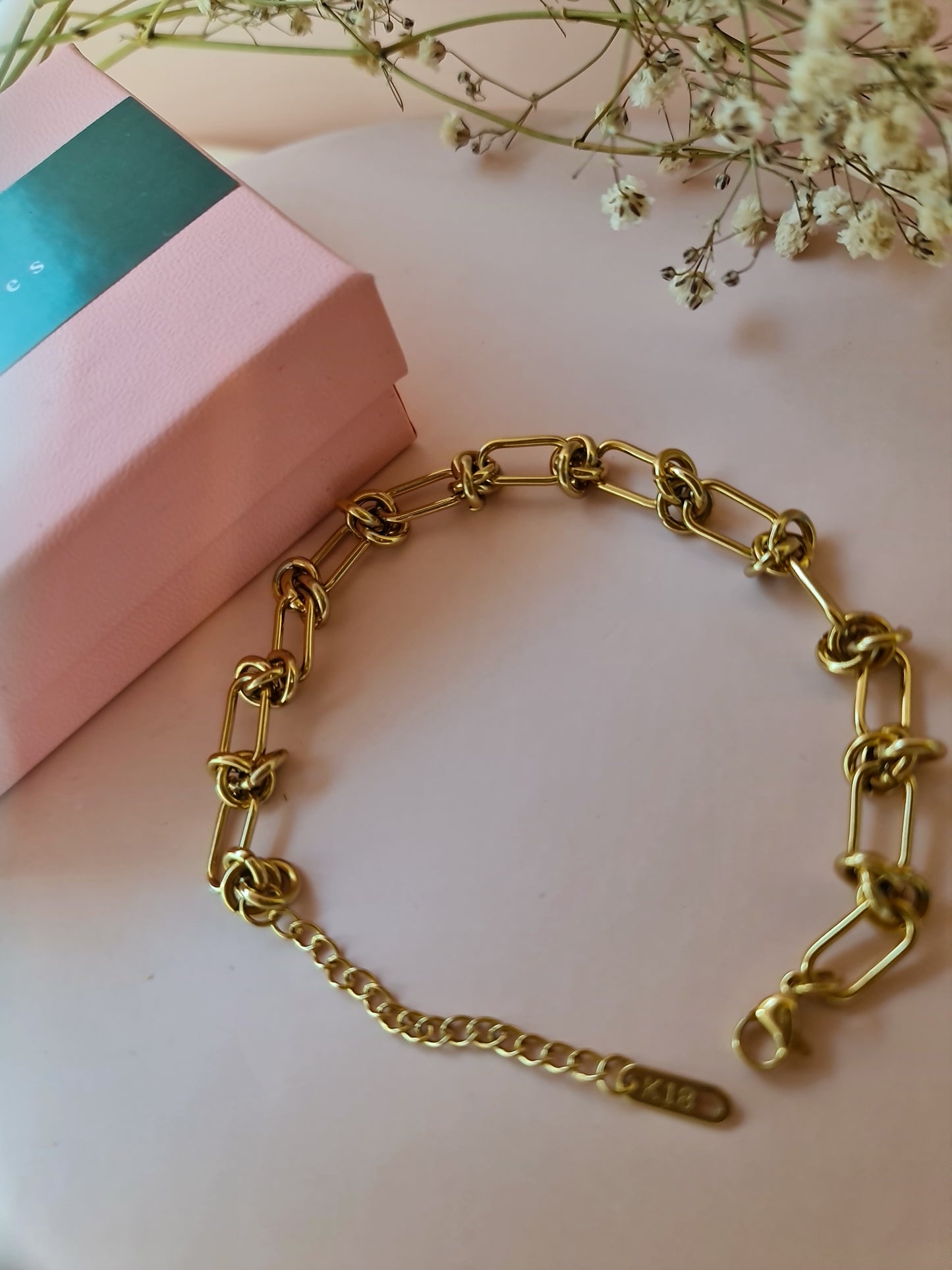 Golden Knot Bracelet